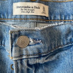 Abercrombie 90s Straight Jean